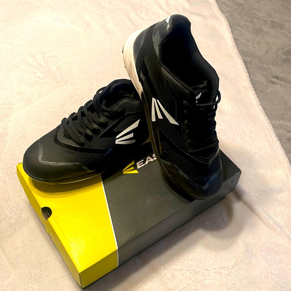 Easton baseball cleats